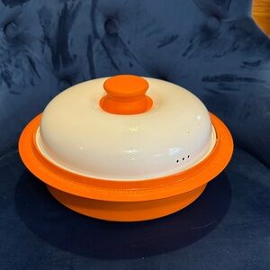 Range mate microwave Orange and White Silicone Baking Dish